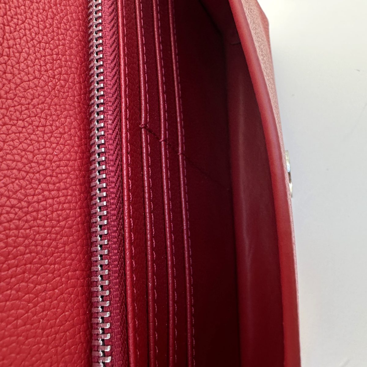 Everyday Leather Clutch Ruby Red (inside)